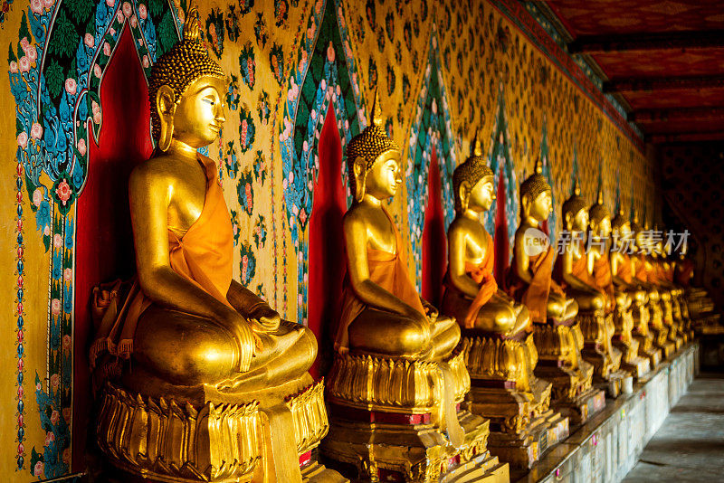 金佛雕像，Wat Arun，曼谷，泰国